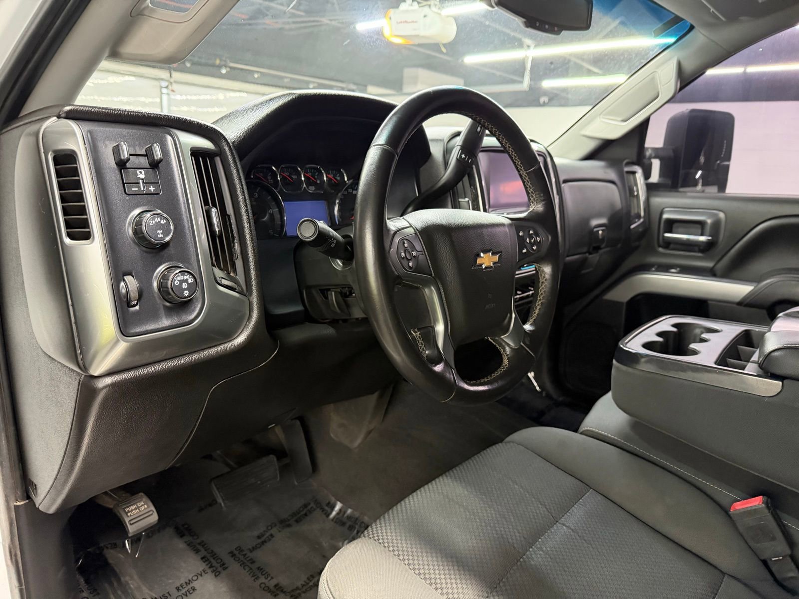 Used 2019 Chevrolet Silverado 2500 LT w/ Z71 Package, Off-Road image 15