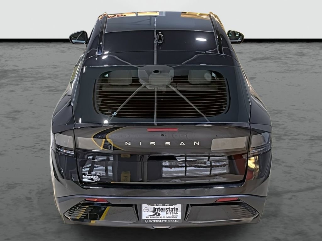 New 2026 Nissan Leaf Platinum+ w/ Cargo Package (Platinum+) FWD image 3