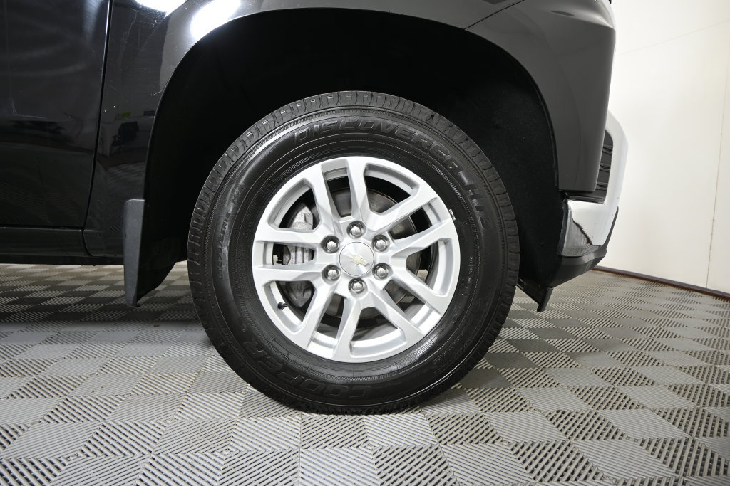 Used 2021 Chevrolet Silverado 1500 LT AWD/4WD image 12