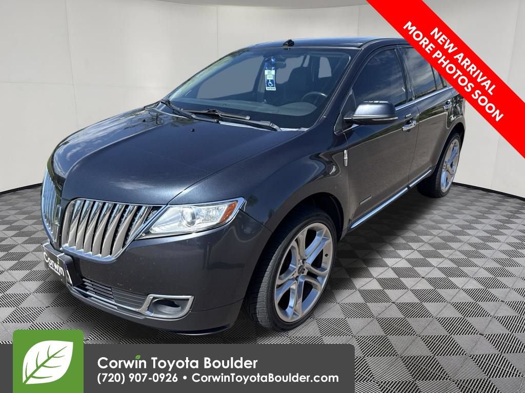 Used 2013 Lincoln MKX AWD image 3