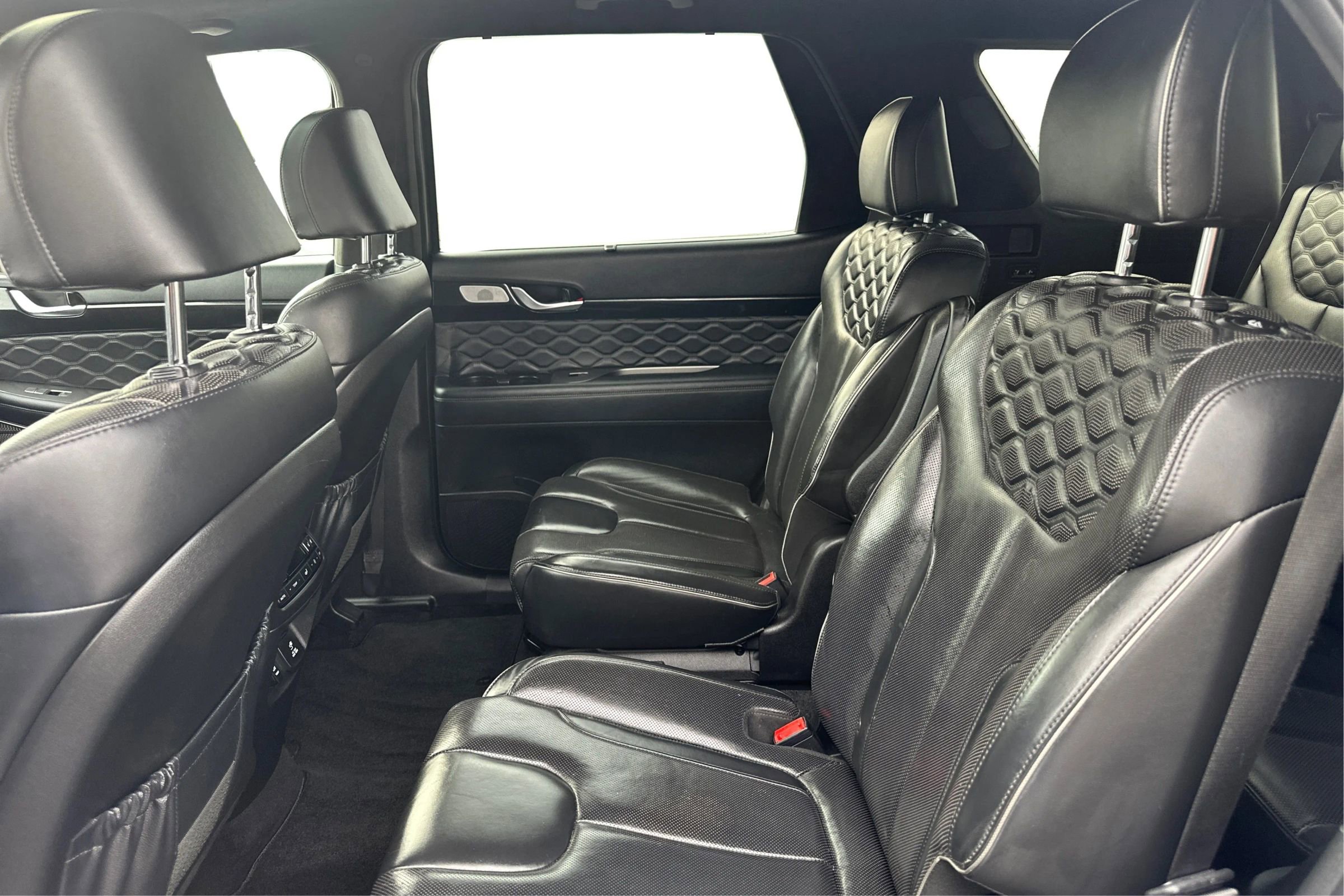 Used 2020 Hyundai Palisade Limited image 12