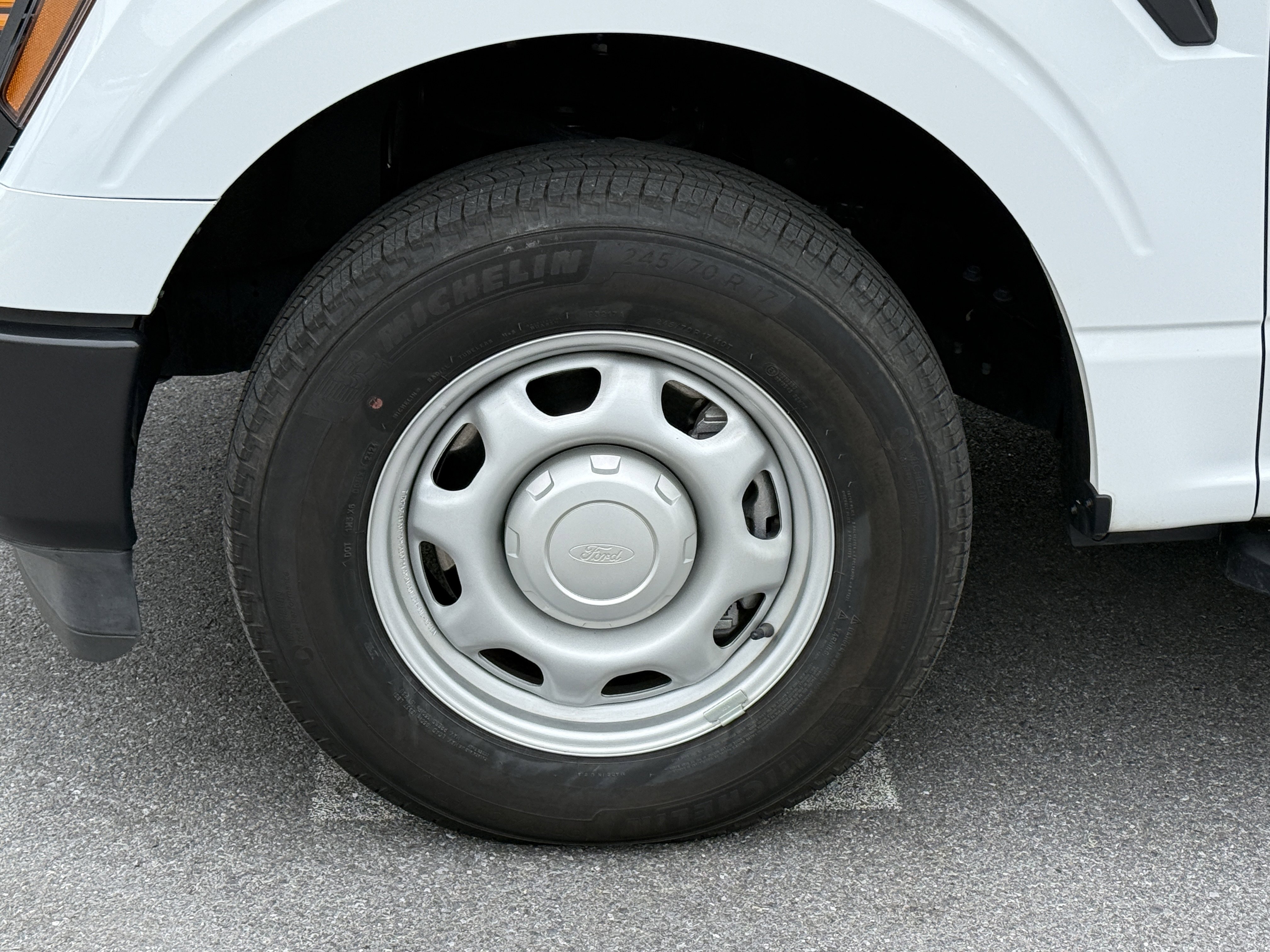 Used 2024 Ford F150 XL RWD image 9