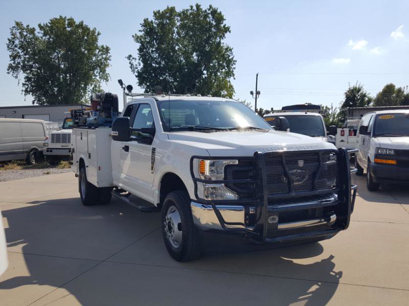 Used 2022 Ford F350 XL w/ Power Equipment Group image 5