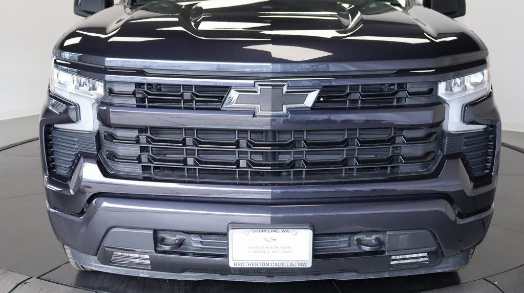 Used 2024 Chevrolet Silverado 1500 RST w/ Convenience Package II image 9