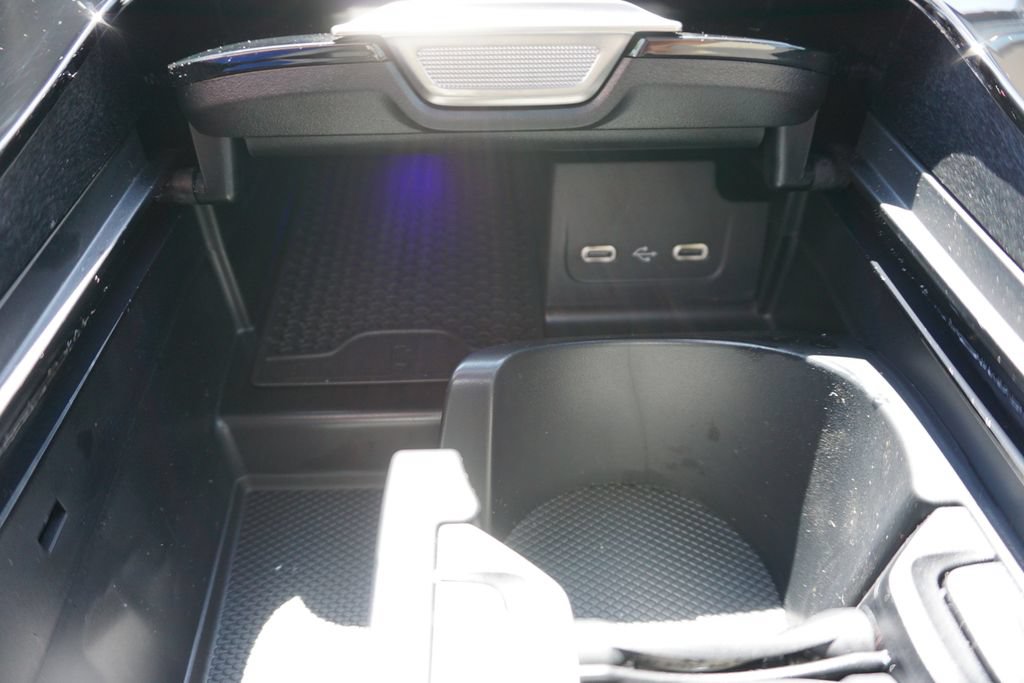 Certified 2025 Mercedes-Benz C 300 Sedan image 35