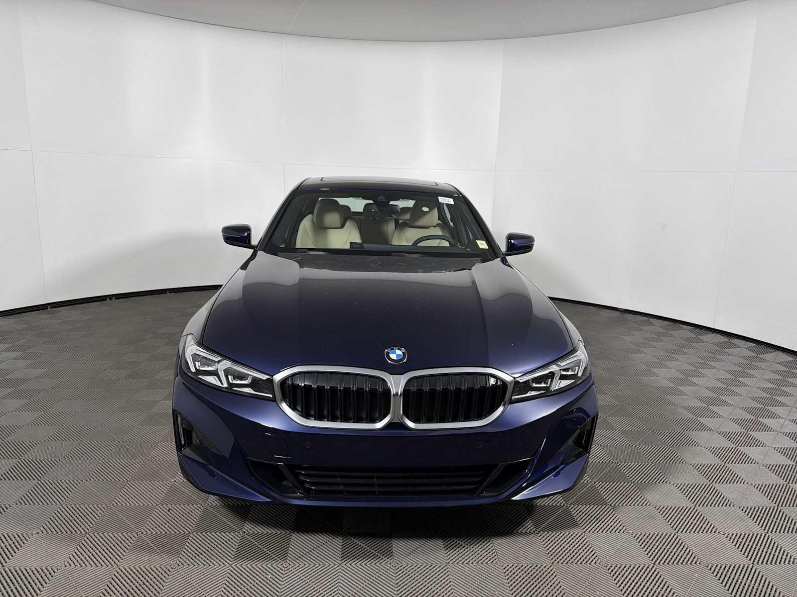 New 2026 BMW 330i xDrive Sedan w/ Convenience Package image 5