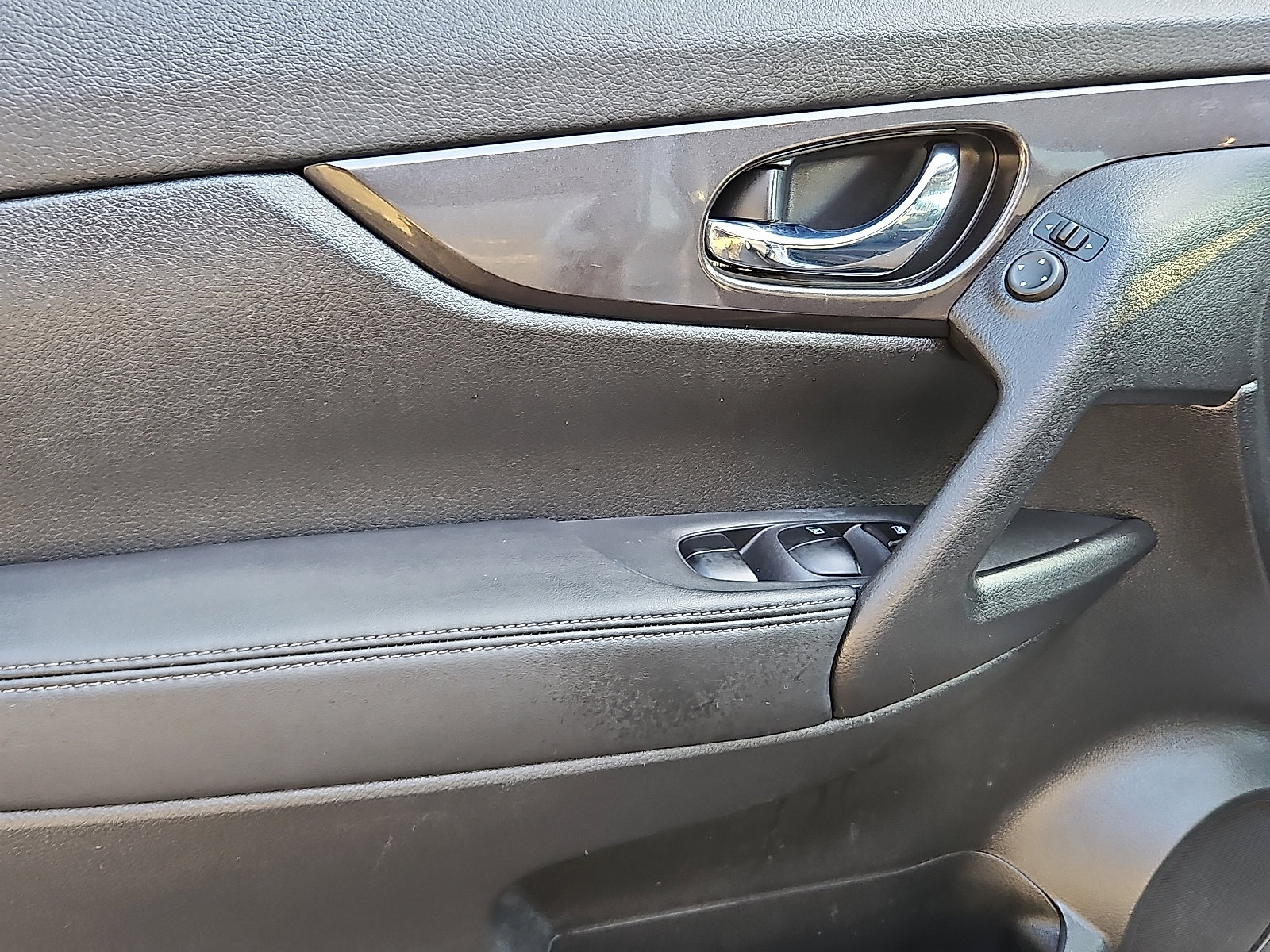 Certified 2019 Nissan Rogue SV image 12