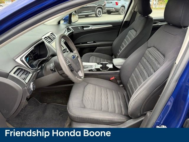 Used 2016 Ford Fusion SE FWD image 15