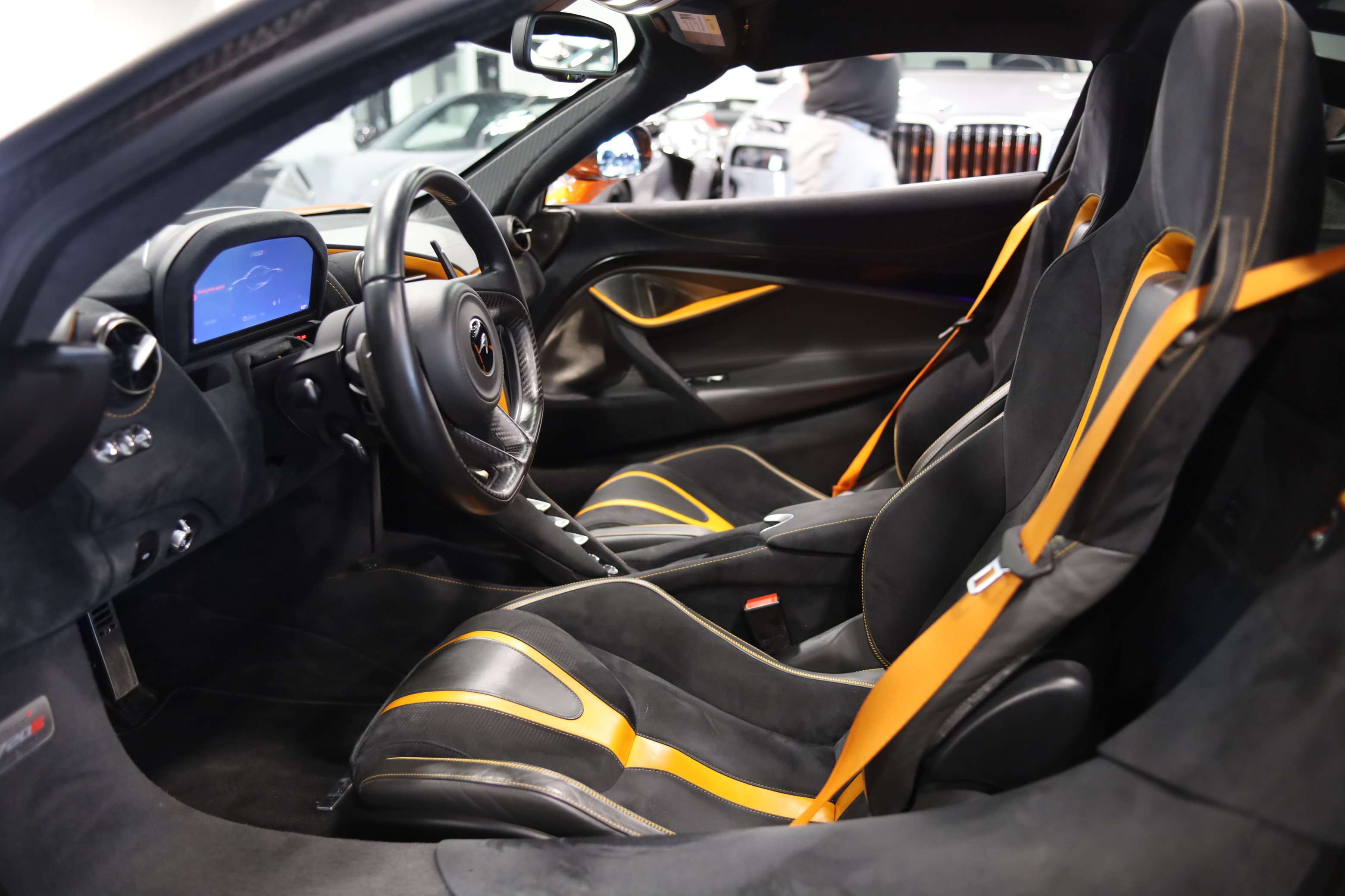 Used 2019 McLaren 720S Performance RWD image 14