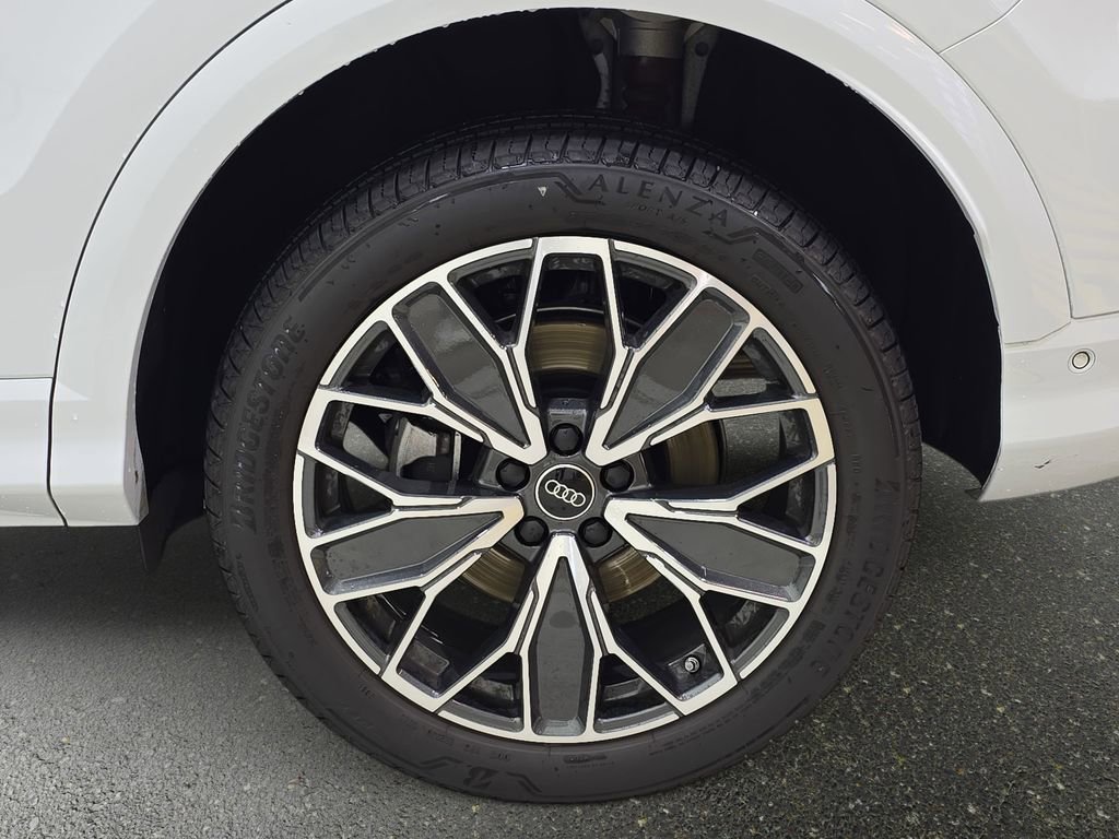 Used 2025 Audi Q5 Premium Plus w/ Premium Plus image 34