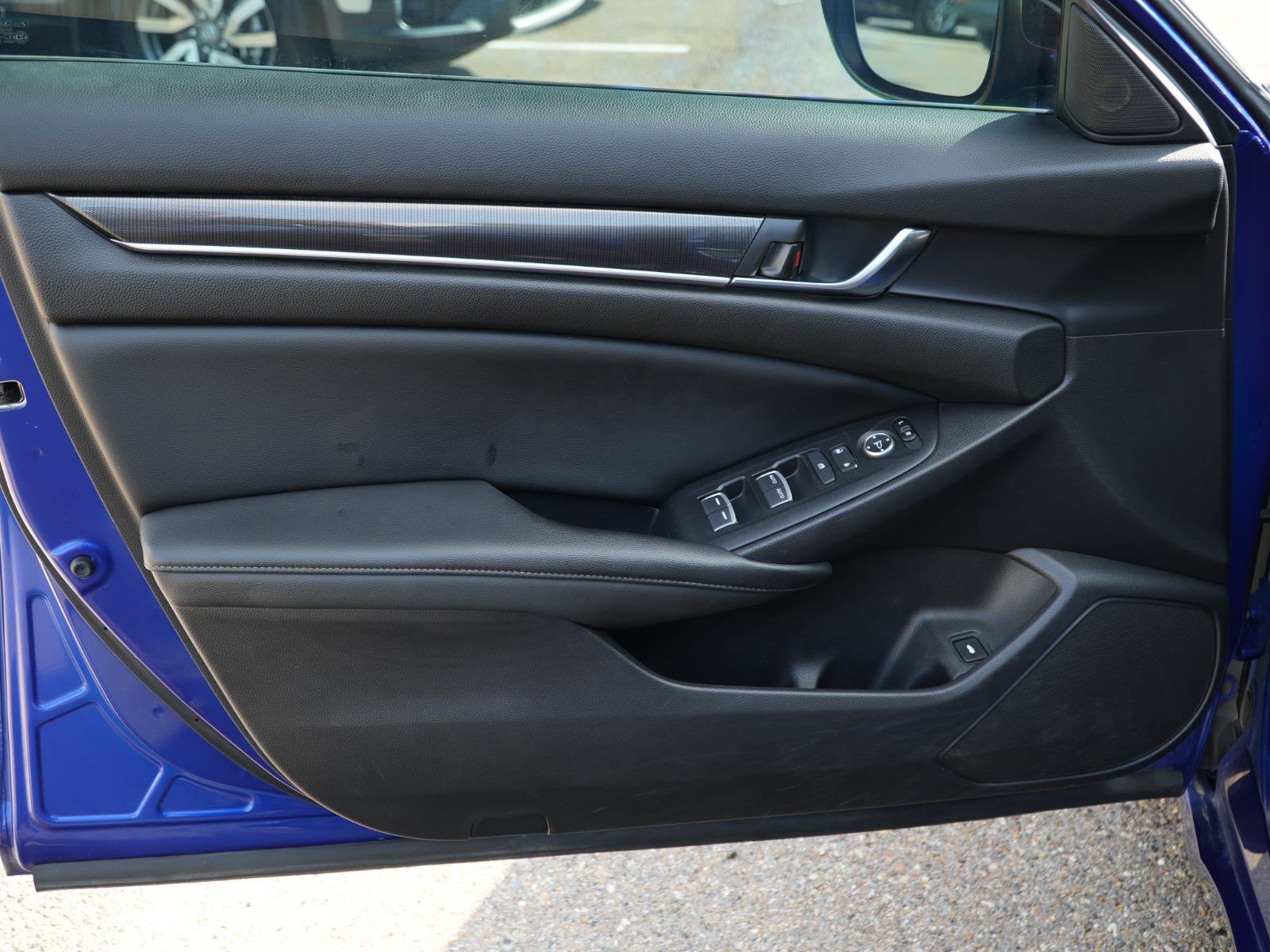 Used 2021 Honda Accord Sport image 12