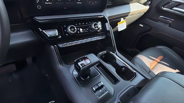 Used 2025 GMC Sierra 1500 AT4 w/ Technology Package image 14