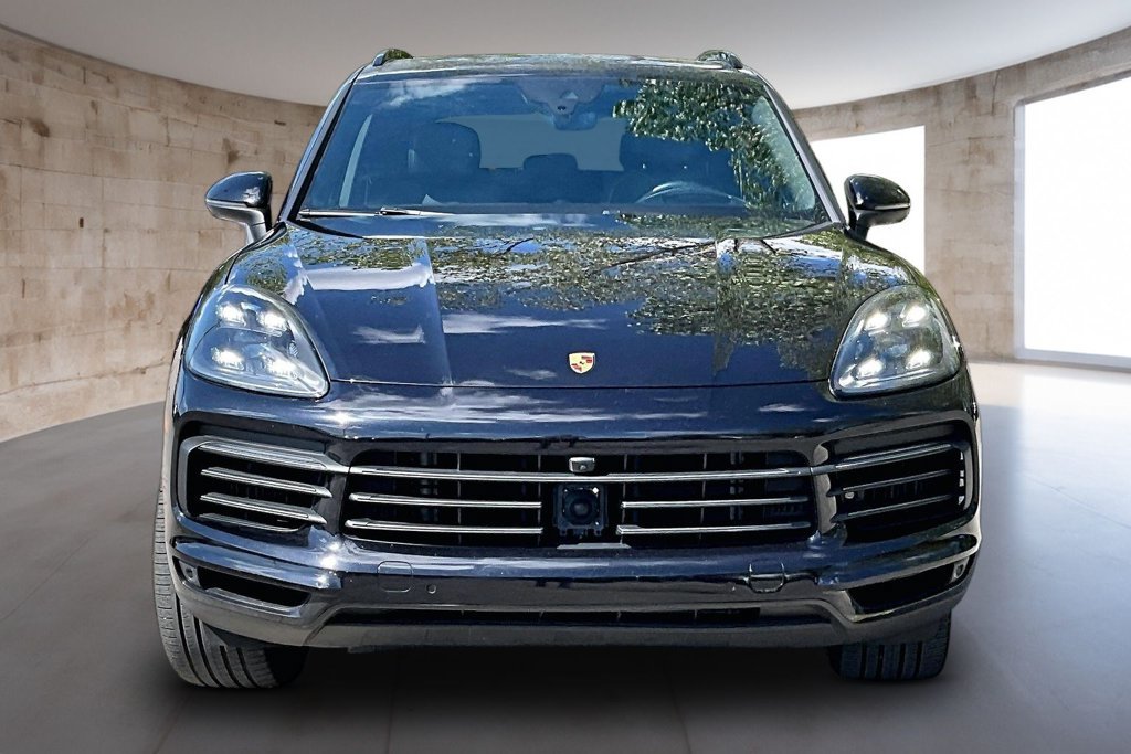 Used 2022 Porsche Cayenne Platinum Edition AWD/4WD image 4