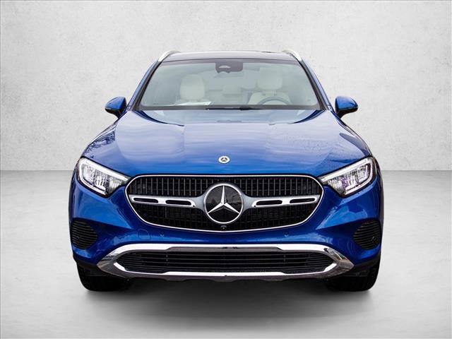 Used 2026 Mercedes-Benz GLC 300 4MATIC image 2
