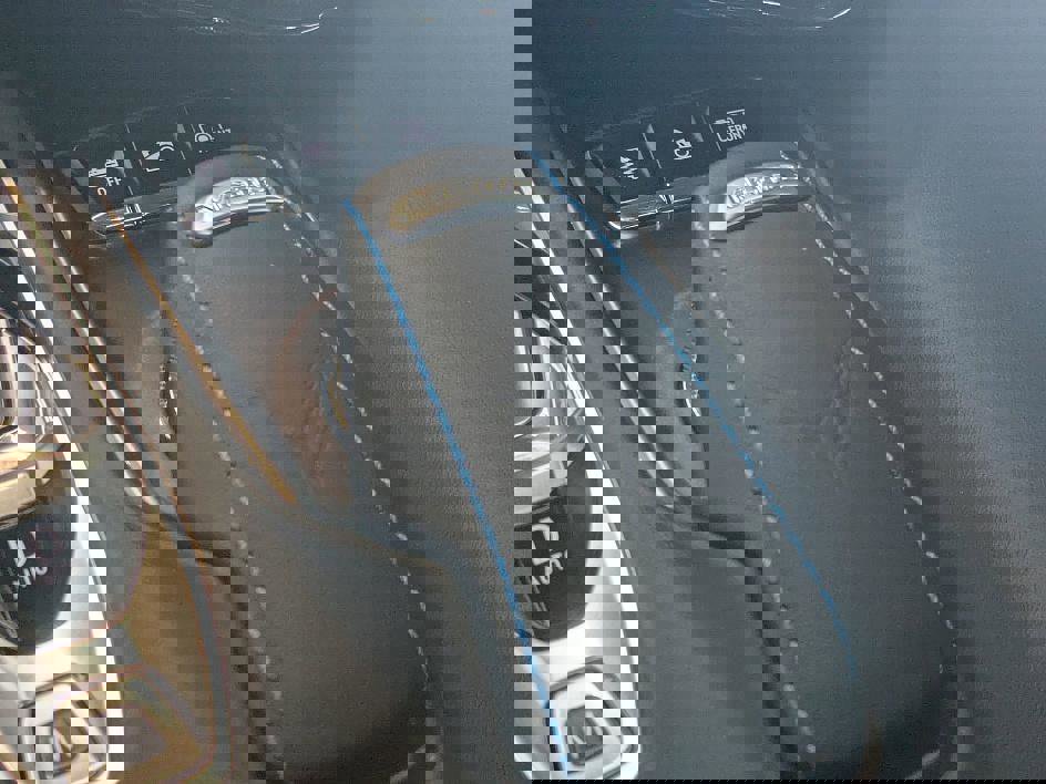 New 2025 Chevrolet Corvette E-Ray w/ Stealth Interior Trim Package image 22