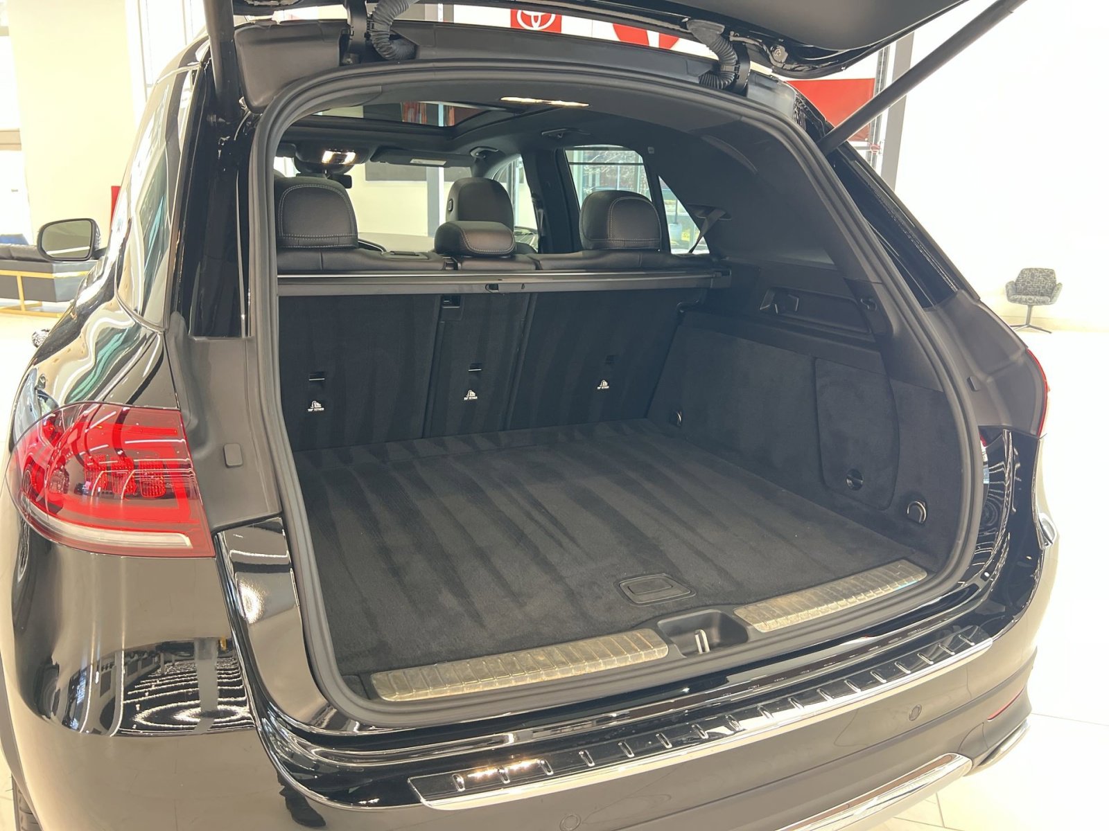 Used 2023 Mercedes-Benz GLE 350 4MATIC image 23