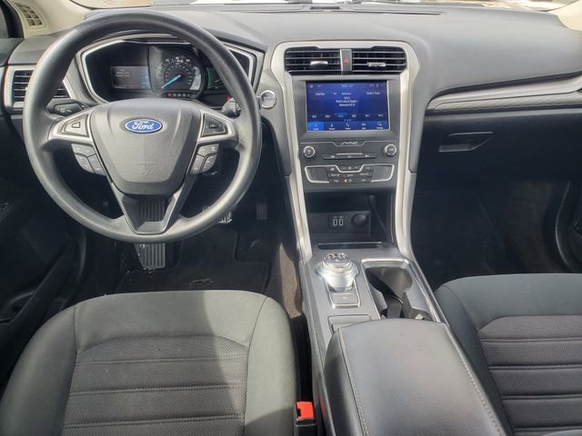 Used 2020 Ford Fusion SE image 22