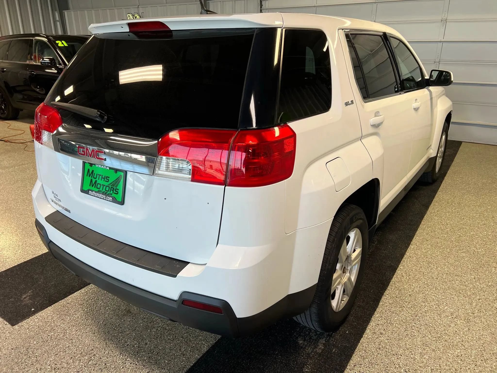 Used 2014 GMC Terrain SLE FWD image 4