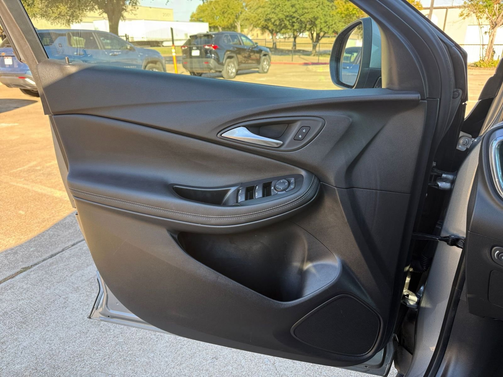 Used 2025 Buick Encore GX Preferred image 20