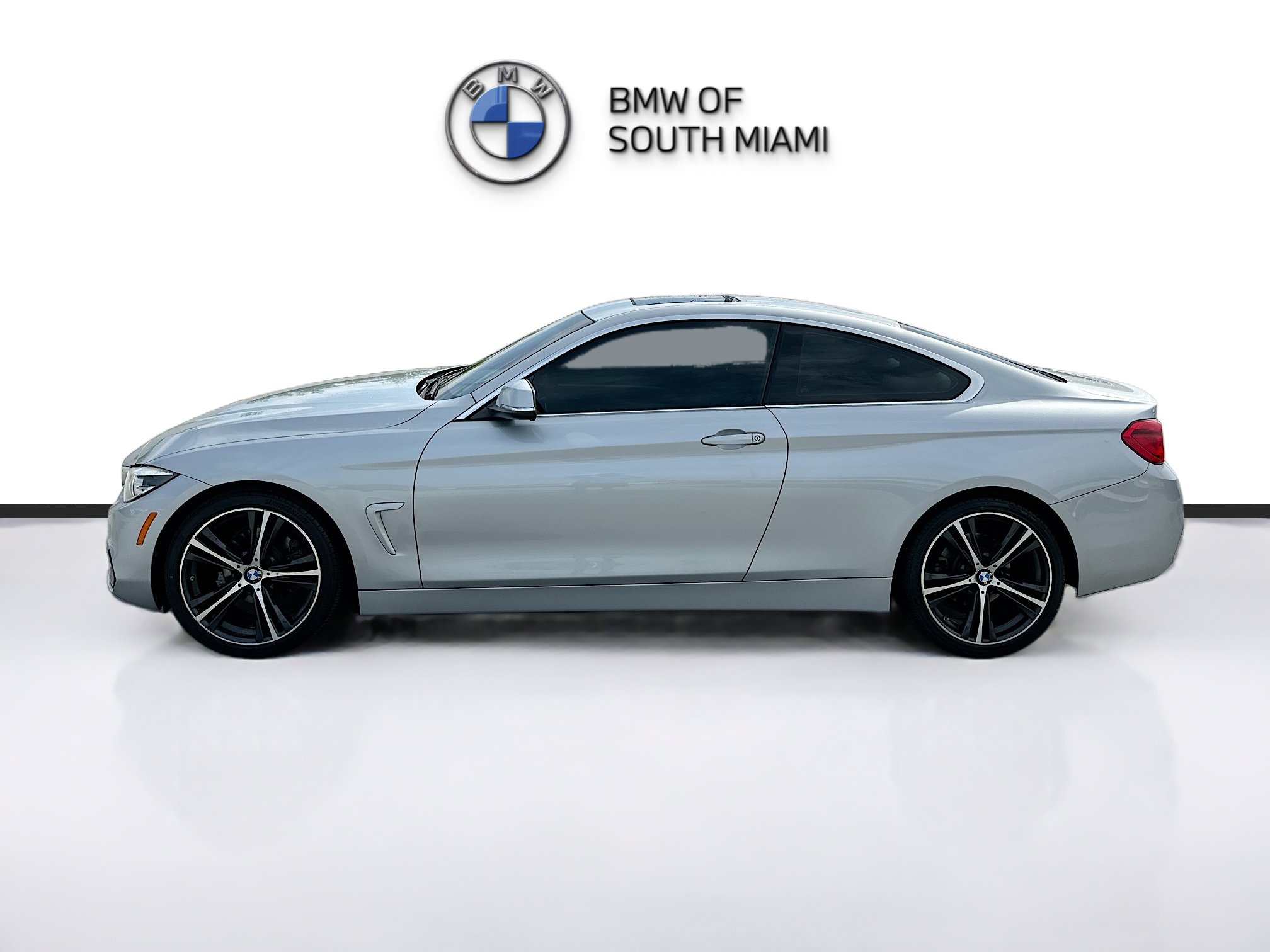 Used 2019 BMW 430i Coupe w/ Convenience Package RWD image 4