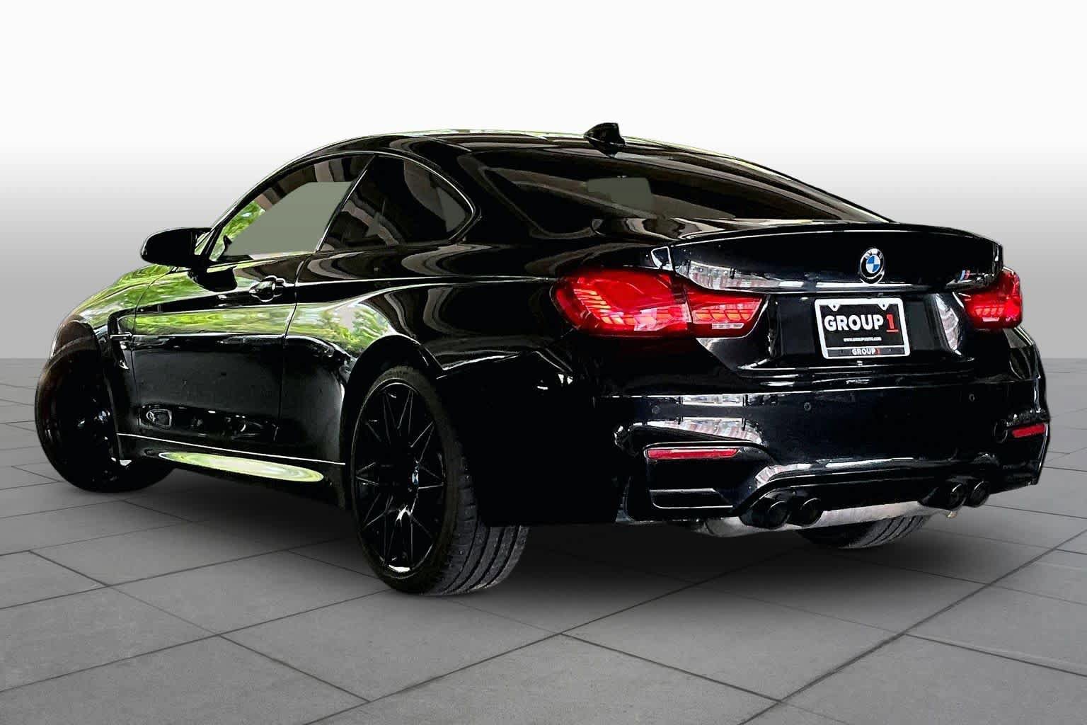 Used 2020 BMW M4 Coupe w/ Competition Package RWD image 11