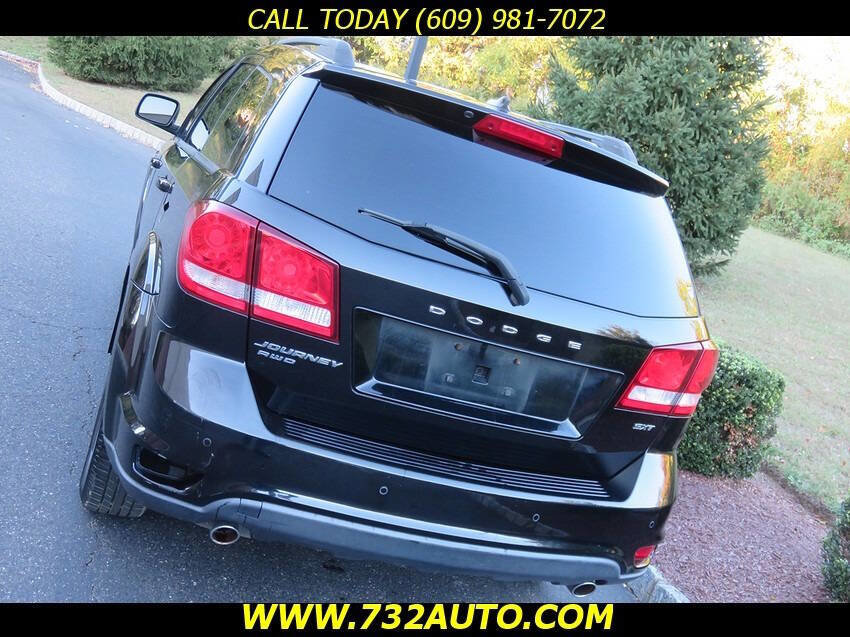 Used 2015 Dodge Journey SXT w/ Flexible Seating Group image 20
