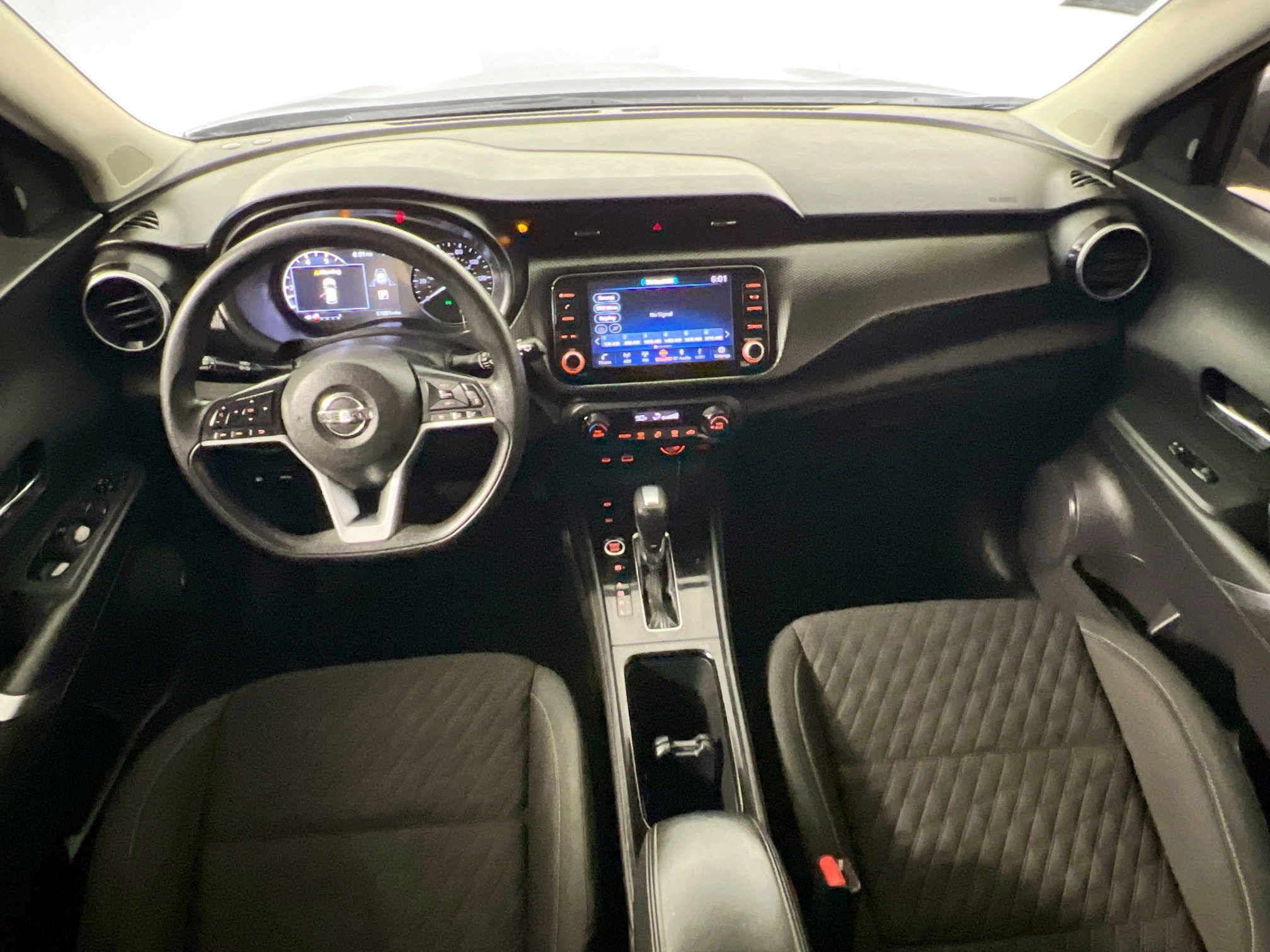 Used 2021 Nissan Kicks SV image 29