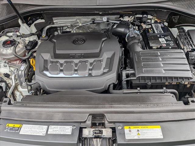 Used 2022 Volkswagen Tiguan SE R-Line image 25
