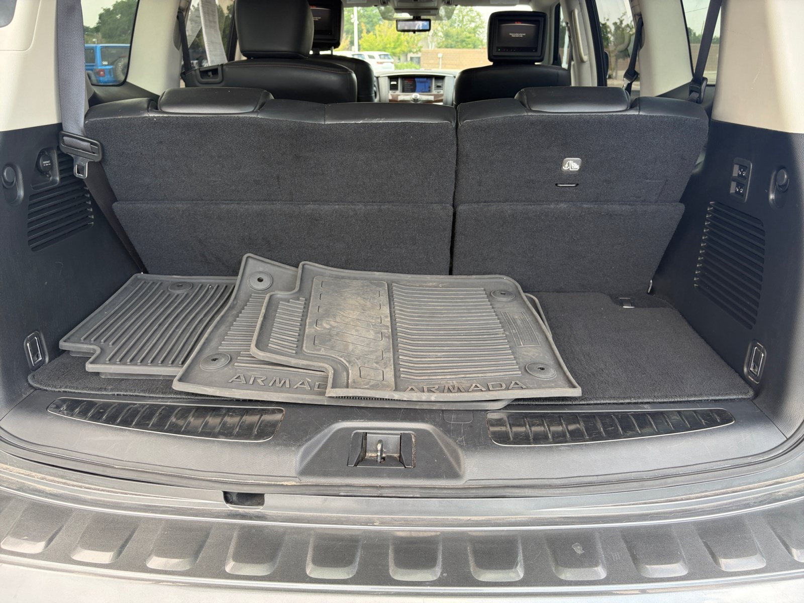 Used 2020 Nissan Armada Platinum w/ Captain's Chairs Package AWD/4WD image 30