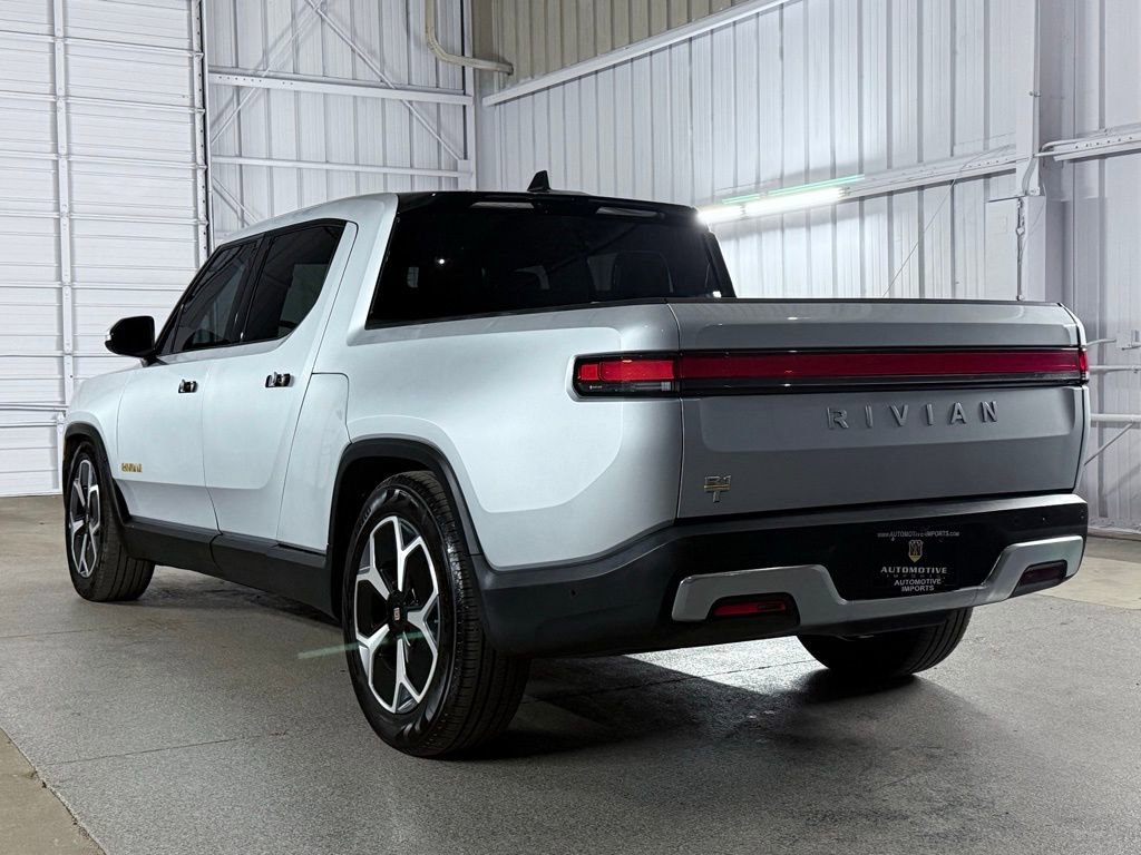 Used 2022 Rivian R1T Adventure image 11
