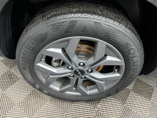 Certified 2024 Kia Seltos S image 28
