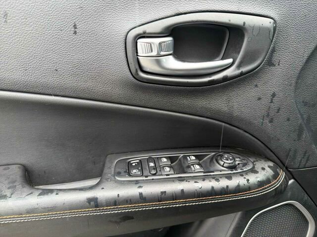 Used 2020 Jeep Compass Latitude w/ Popular Equipment Group image 13
