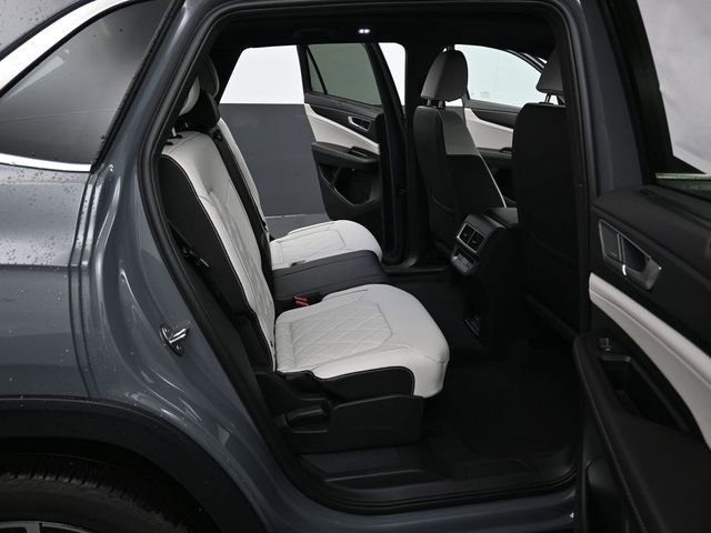 New 2026 Volkswagen Atlas Cross Sport SEL Premium R-Line image 13