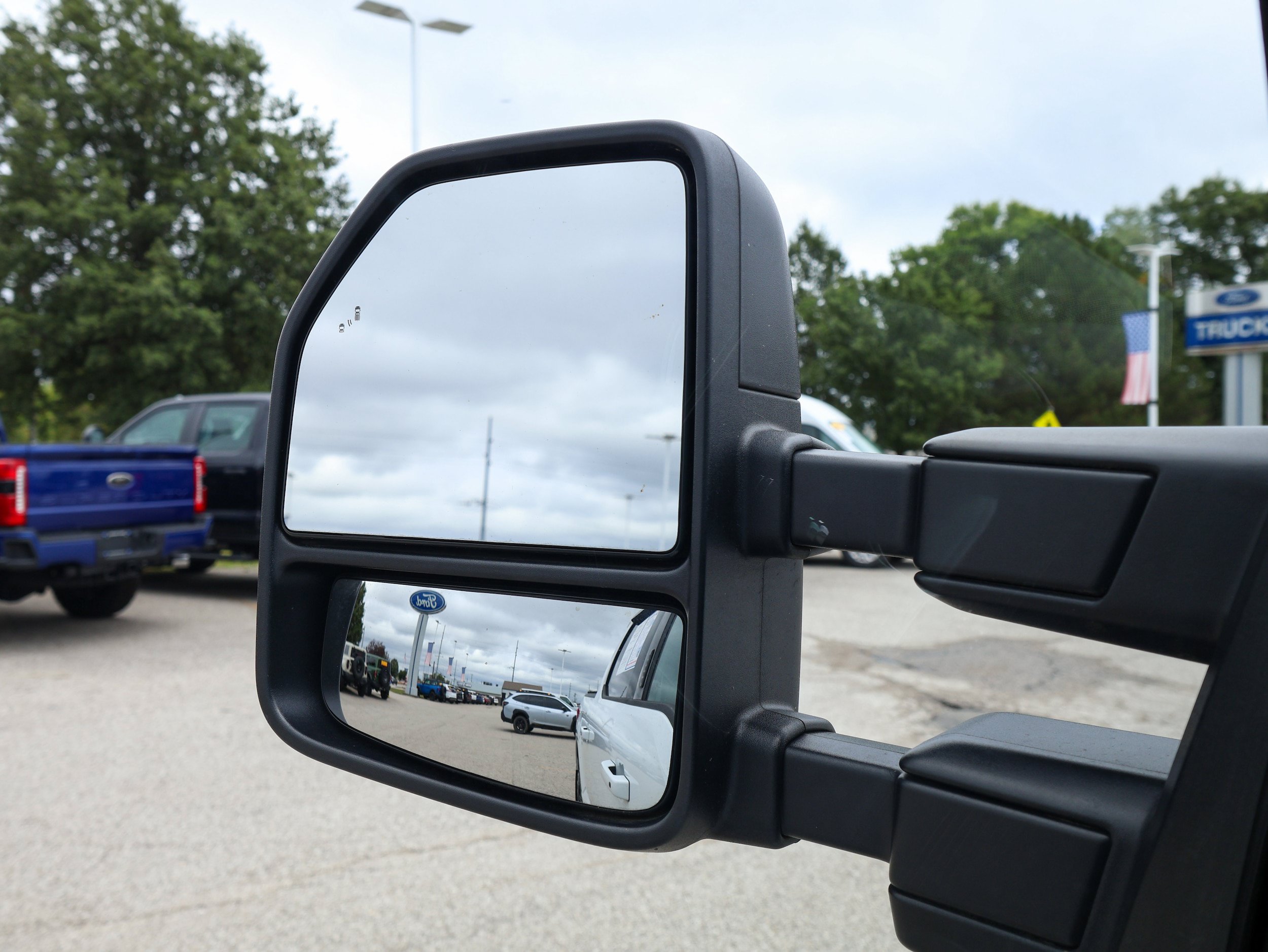 Used 2023 Ford F150 XLT w/ Equipment Group 302A High AWD/4WD image 33