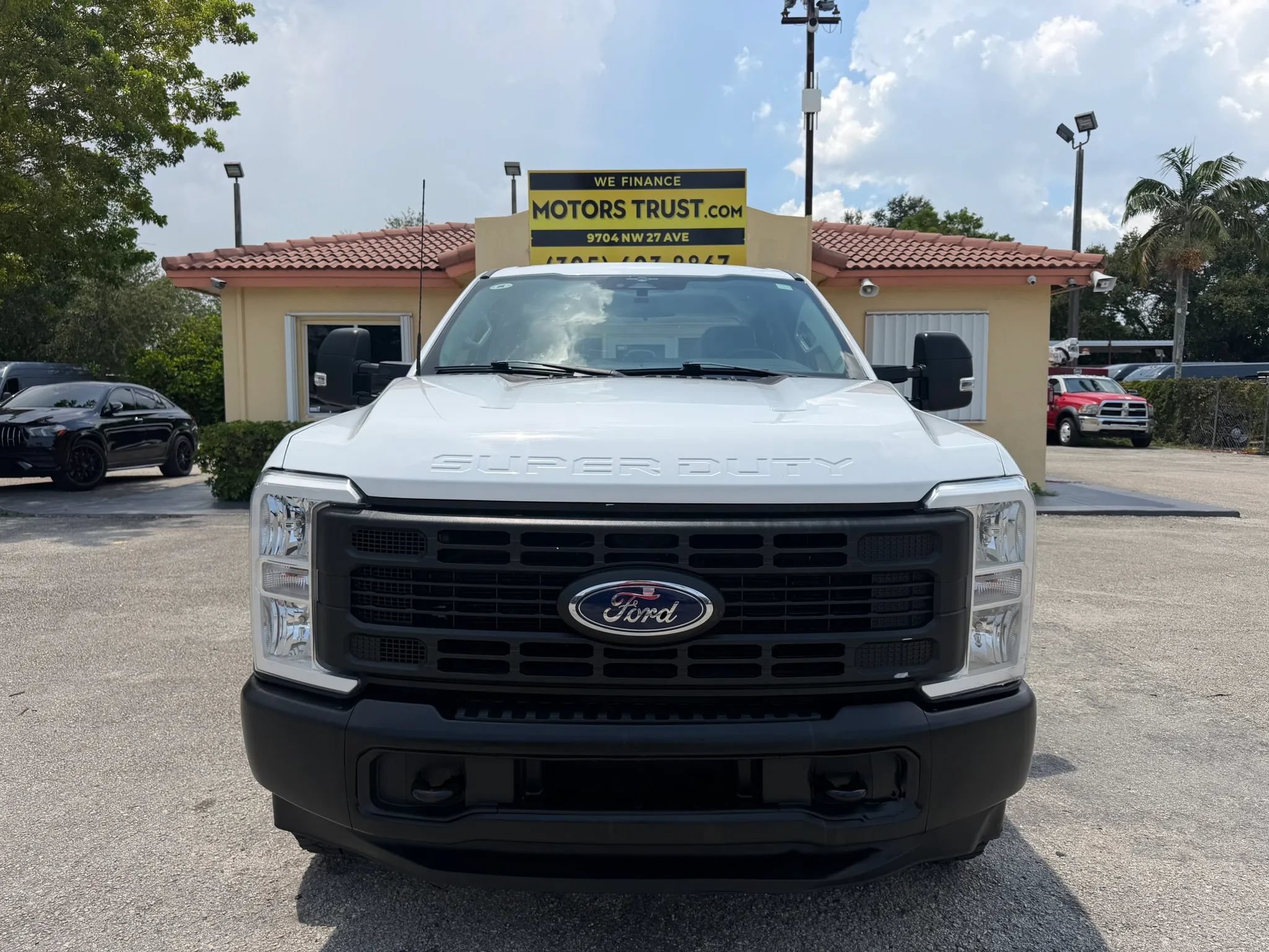 Used 2023 Ford F350 4x4 Crew Cab XL w/ XL Off-Road Package image 9