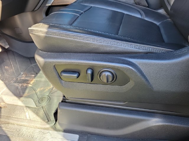 Used 2022 Chevrolet Silverado 3500 High Country AWD/4WD image 21