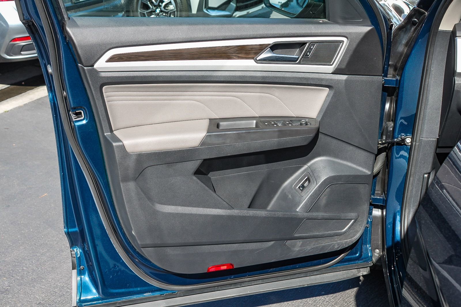 Certified 2023 Volkswagen Atlas SE image 22