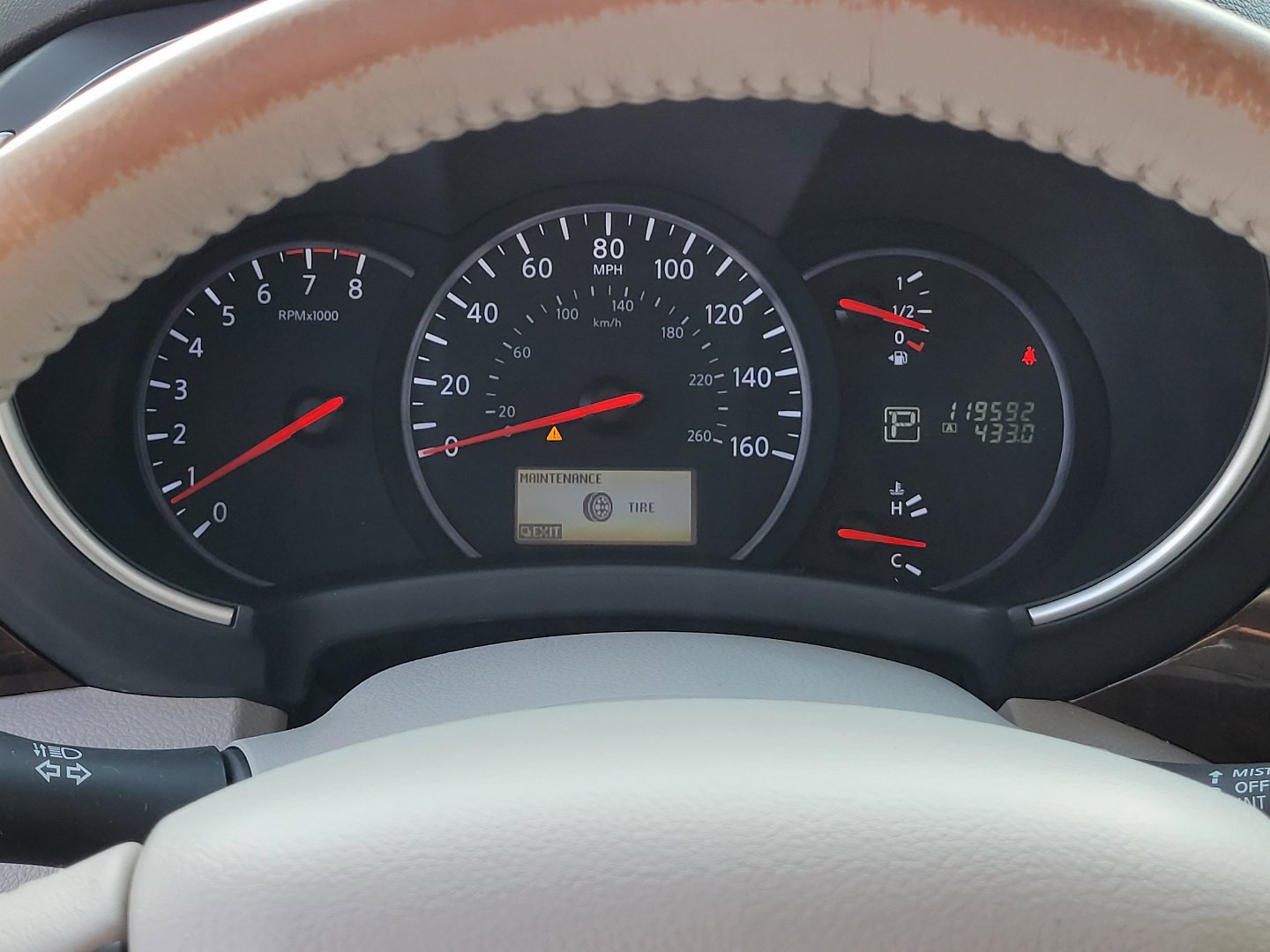 Used 2015 Nissan Quest SL image 25