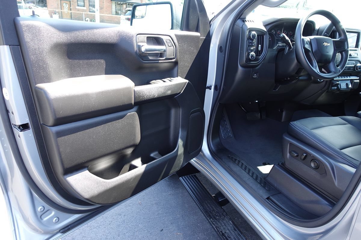 Used 2024 Chevrolet Silverado 1500 Custom AWD/4WD image 14
