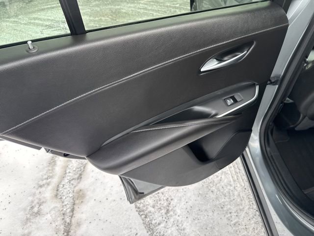 Used 2024 Cadillac XT4 Premium Luxury image 46