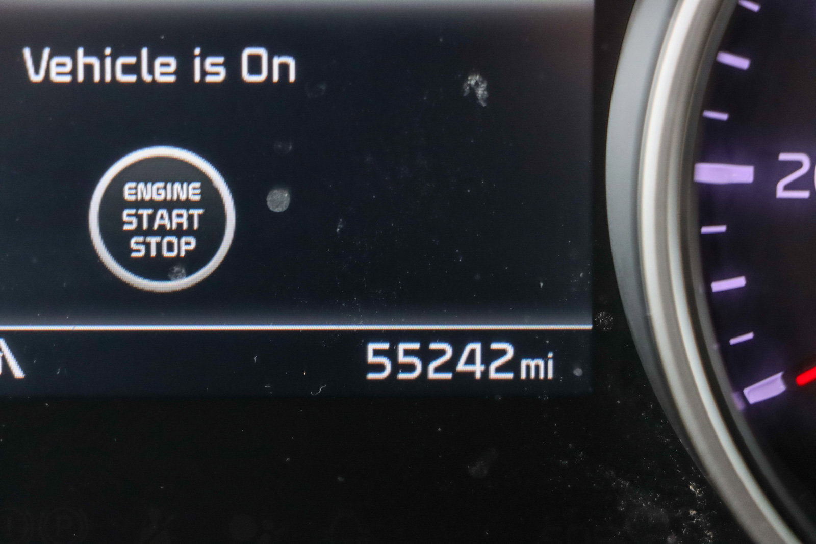 Used 2024 Kia Carnival EX image 16