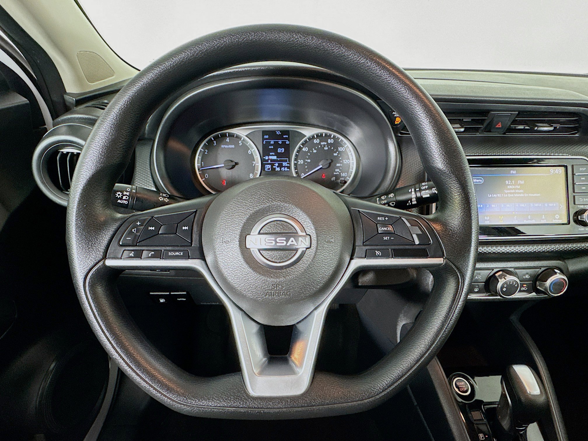 Used 2022 Nissan Kicks S image 11