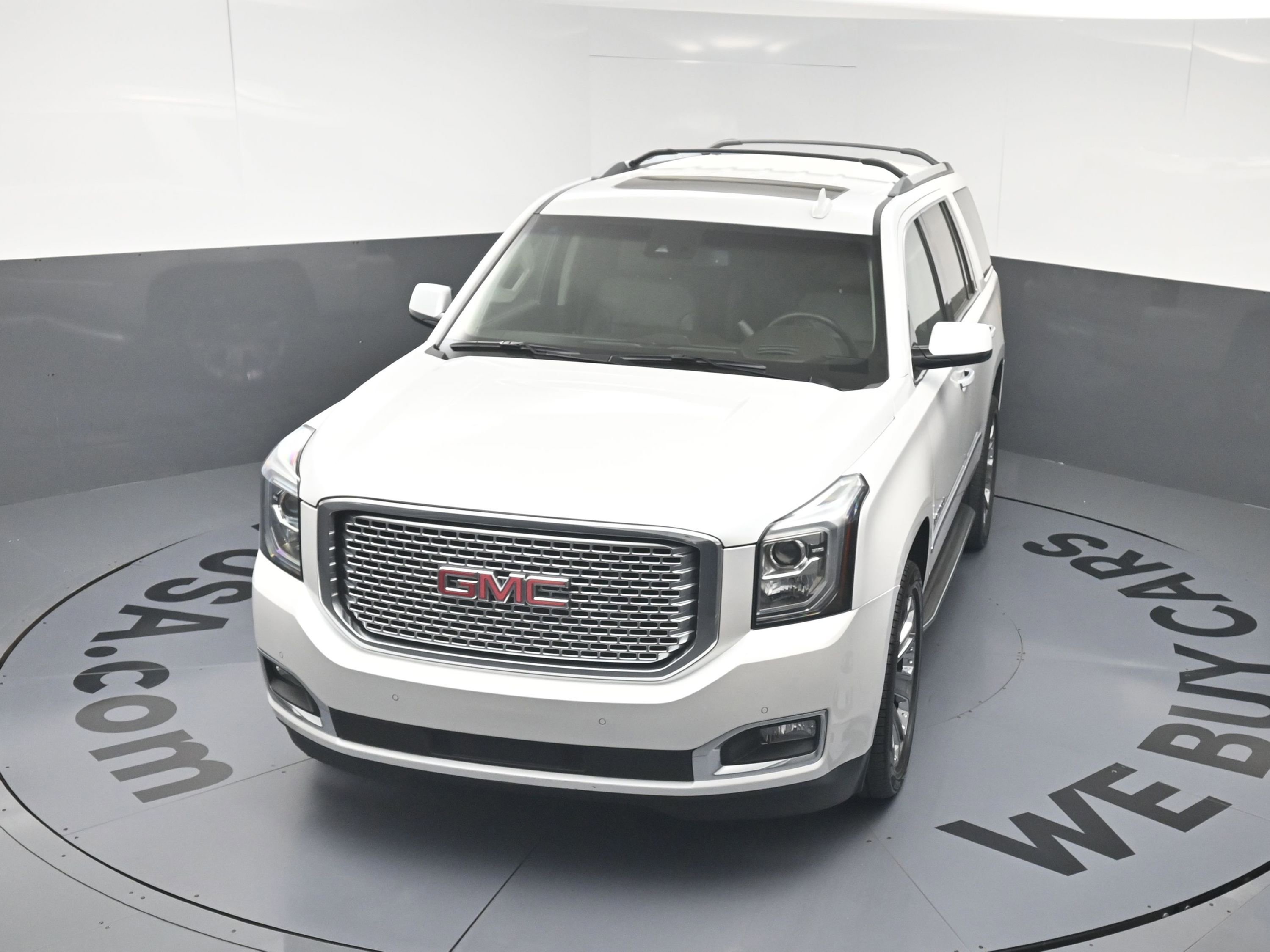 Used 2016 GMC Yukon Denali w/ Open Road Package AWD/4WD image 31