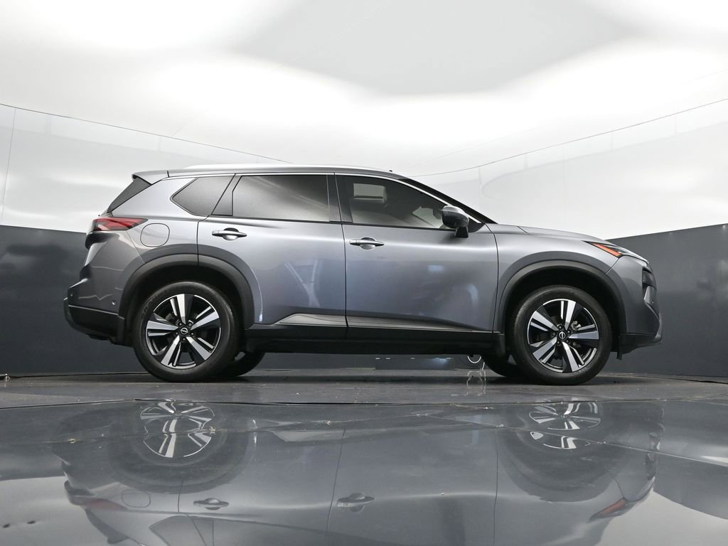 Used 2024 Nissan Rogue SL w/ SL Premium Package image 44