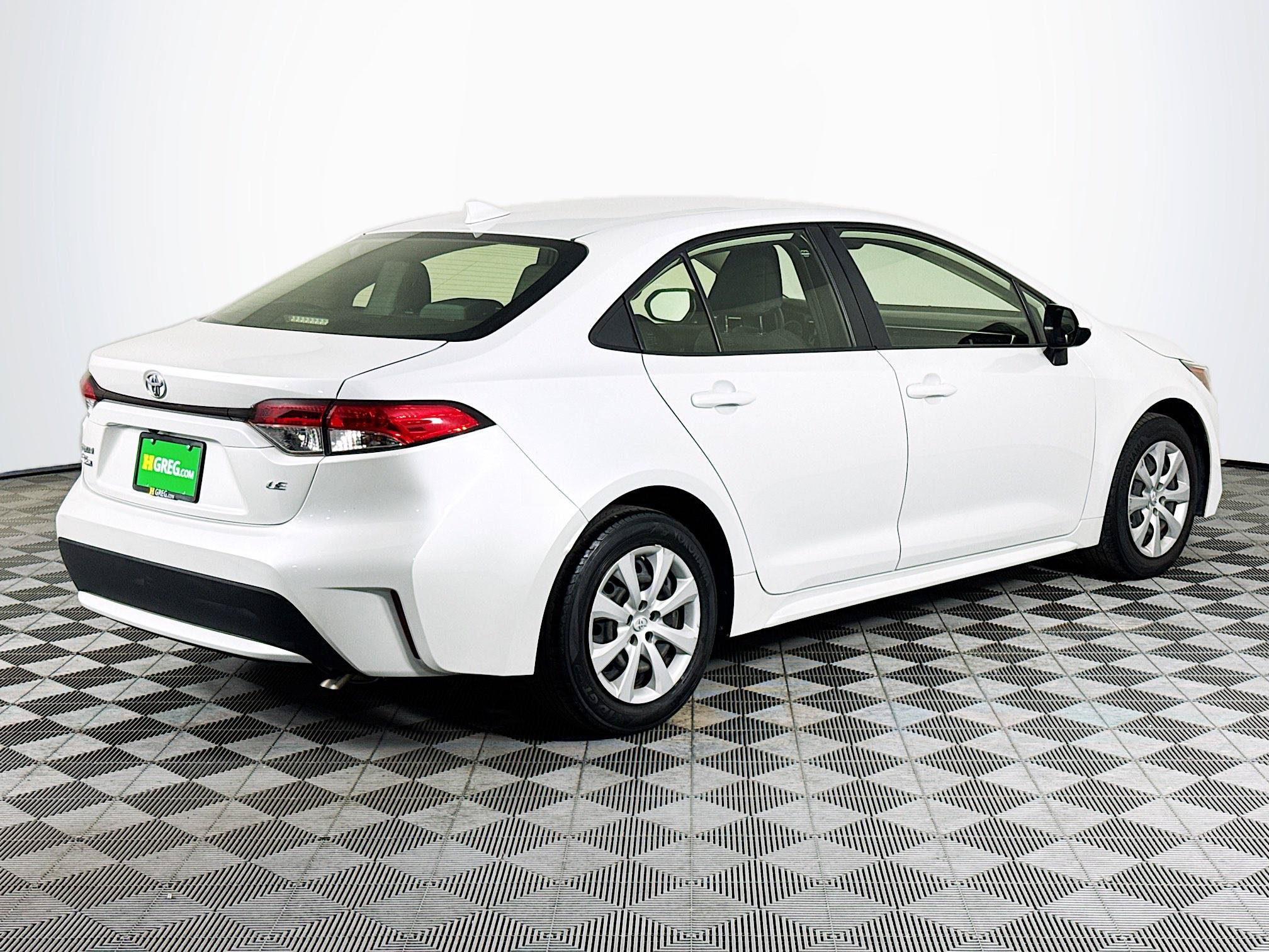 Used 2022 Toyota Corolla LE FWD image 10