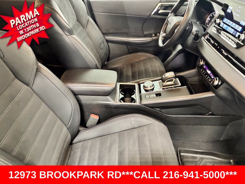 Used 2024 Mitsubishi Outlander FWD image 20