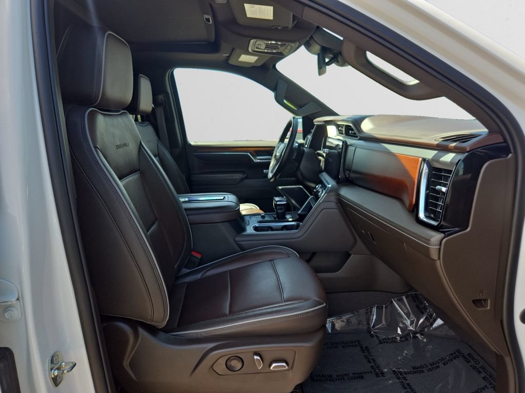 Used 2022 GMC Sierra 1500 Denali AWD/4WD image 16