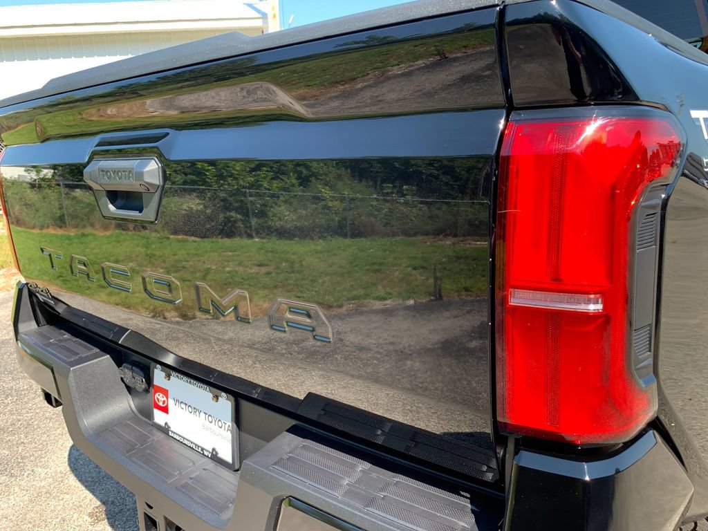 New 2026 Toyota Tacoma TRD Off-Road AWD/4WD image 32