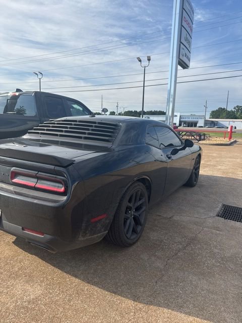 Used 2023 Dodge Challenger R/T w/ Blacktop Package RWD image 4