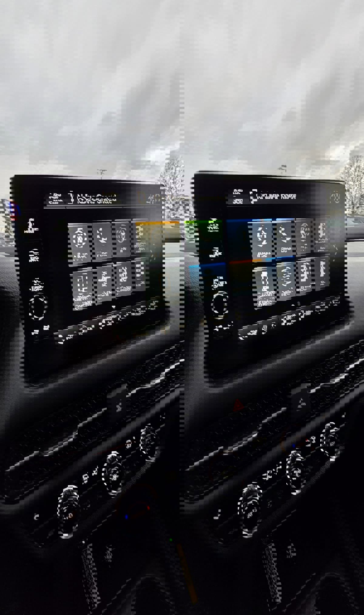 Used 2024 Honda HR-V EX-L image 11